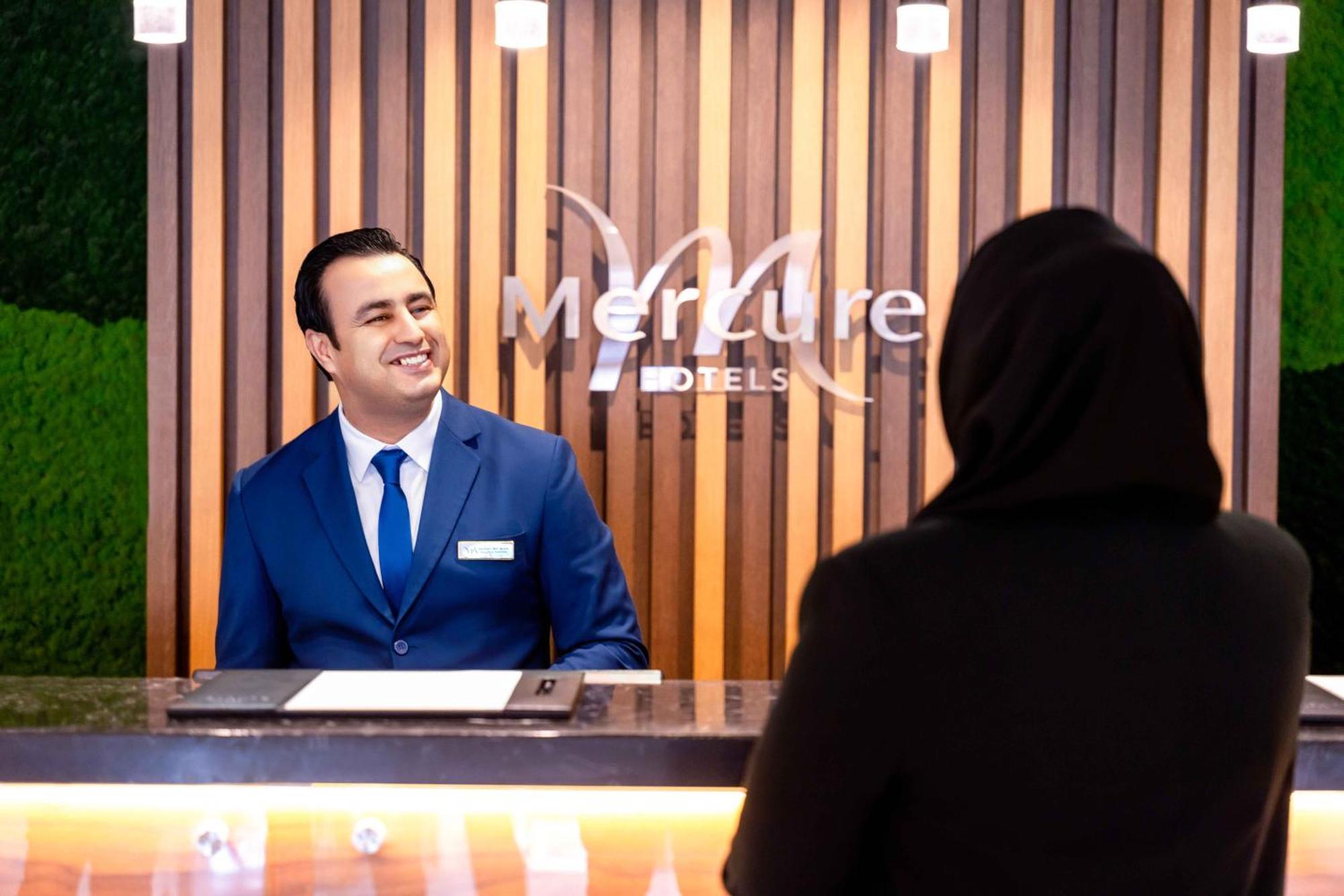 Mercure Dubai Barsha Heights Hotel Suites And Apartments Eksteriør billede